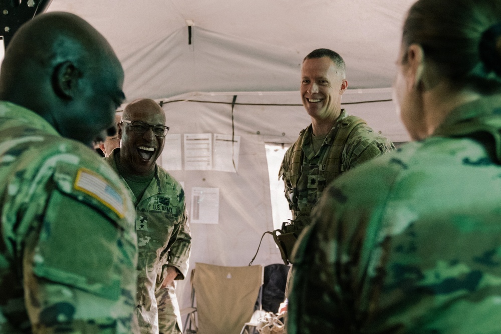 Illinois National Guard Senior Leaders Visit 108th Multifunctional Medical Battalion