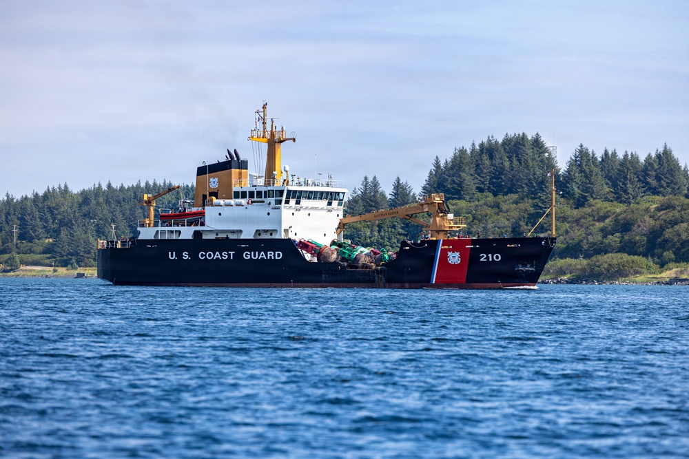 U.S. Coast Guard Air Station Kodiak Conducts Search and Rescue Demonstration during DHS Secretary, USCG Commandant and Alaska Sen. Sullivan visit