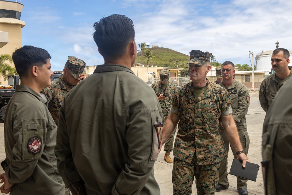 Brigadier General Rizzo Tours MCBH