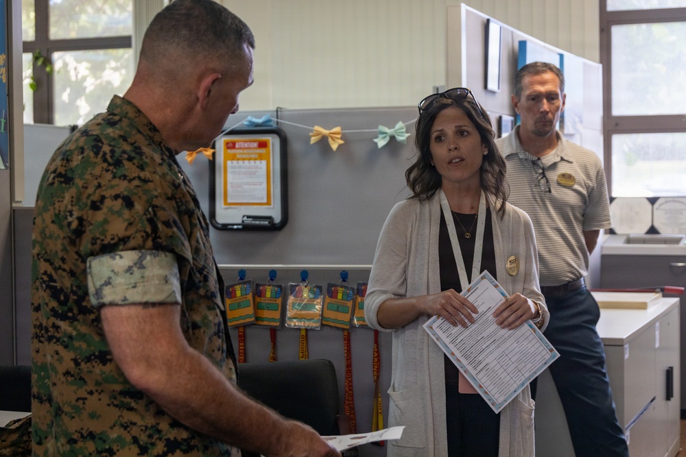Brigadier General Rizzo Tours MCBH