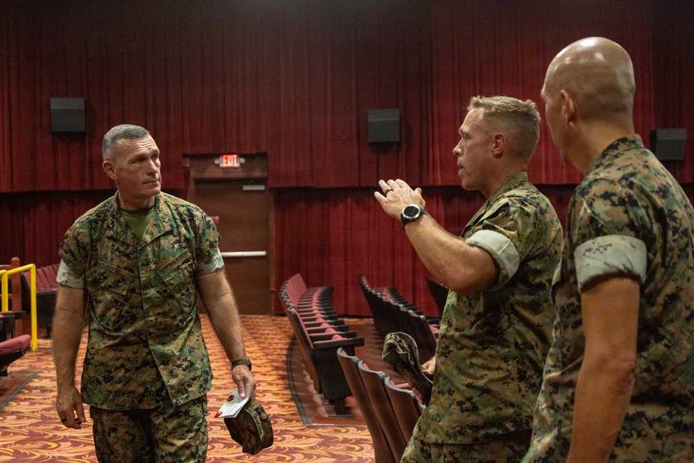 Brigadier General Rizzo Tours MCBH