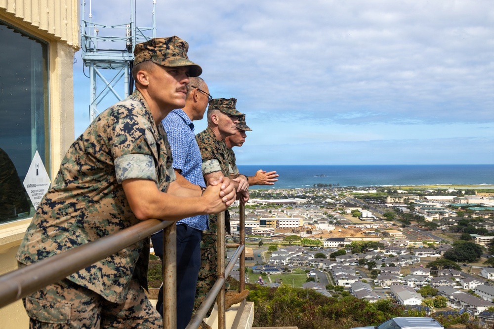 Brigadier General Rizzo Tours MCBH
