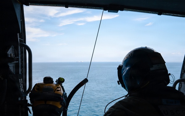 Coast Guard Air Station Ventura conducts training