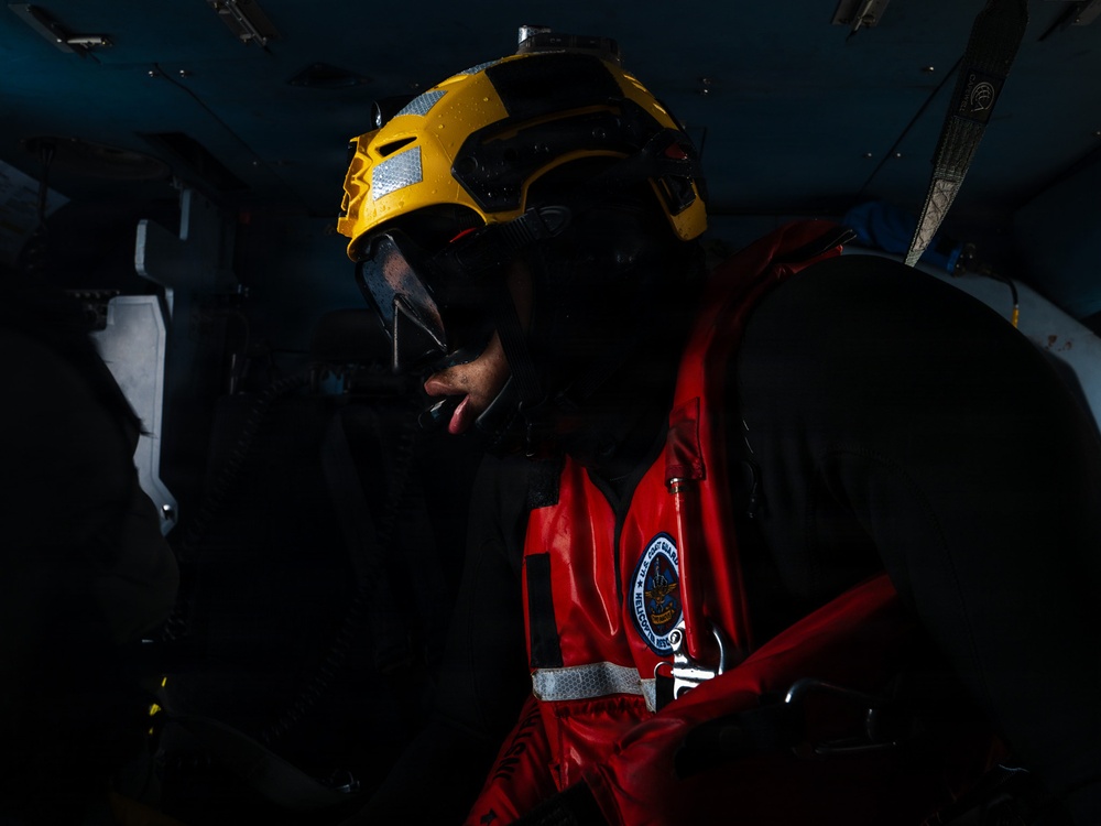 Coast Guard Air Station Ventura conducts training