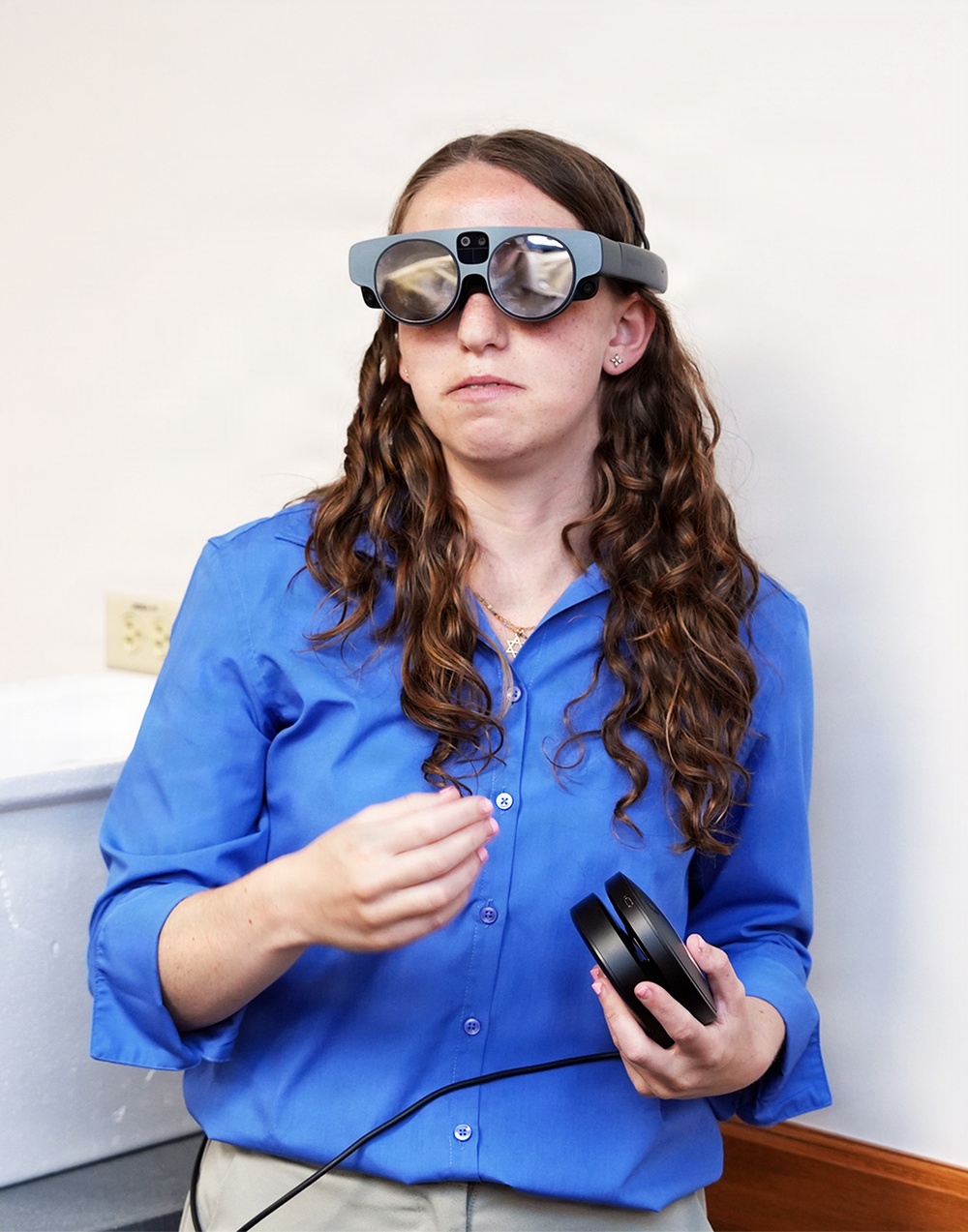 Georgia Tech Student conducts research on Augmented Reality Glasses for Military Medics at NAMRU San Antonio
