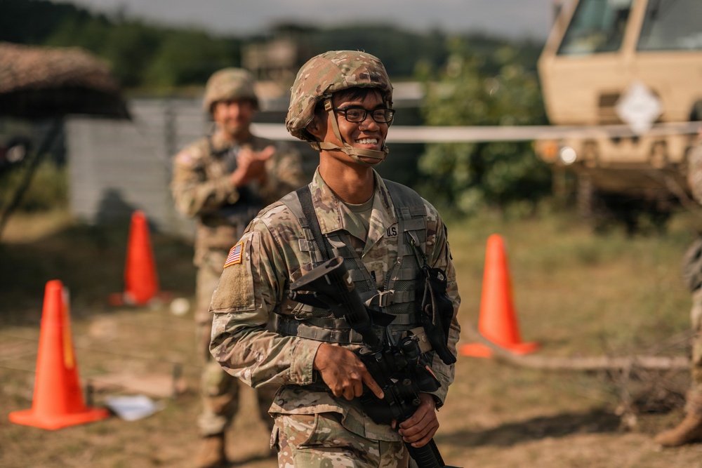 Illinois National Guard Senior Leaders Visit 1744th Transportation Company at Camp Grayling