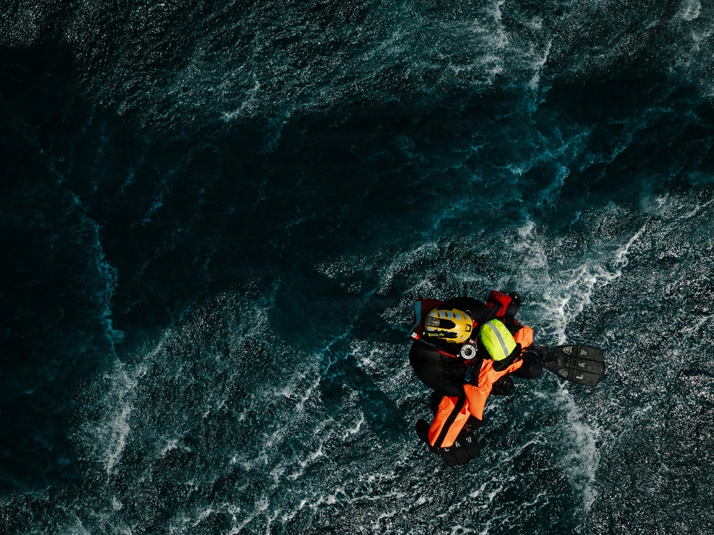 Coast Guard Air Station Ventura conducts training