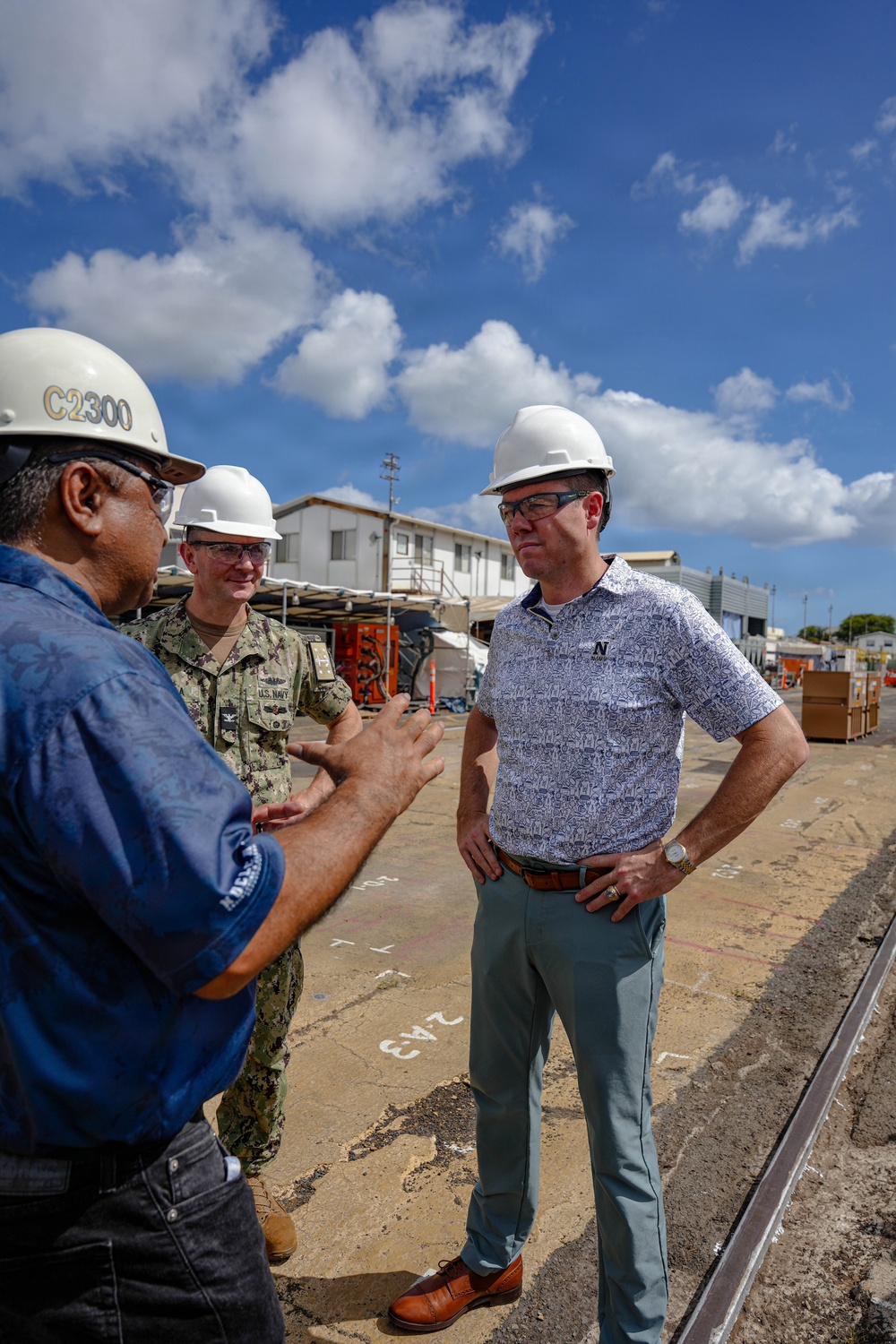 Pearl Harbor Naval Shipyard Hosts Congressional Delegation and Navy Leaders During RIMPAC 2026