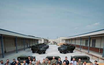 VCNO visits Naval Supply Systems Command