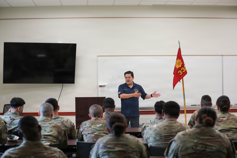 Washington ARA Jonathan Pan Meets with 332nd MCT Before Deployment