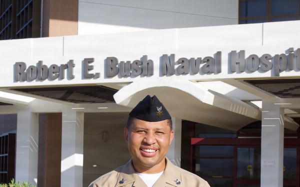 Twentynine Palms preventive medicine technician named EMF Bravo Senior Sailor of the Quarter