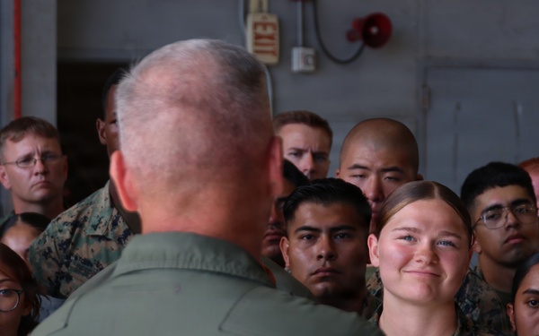 1st Marine Aircraft Wing visits Marine Wing Support Squadron 174