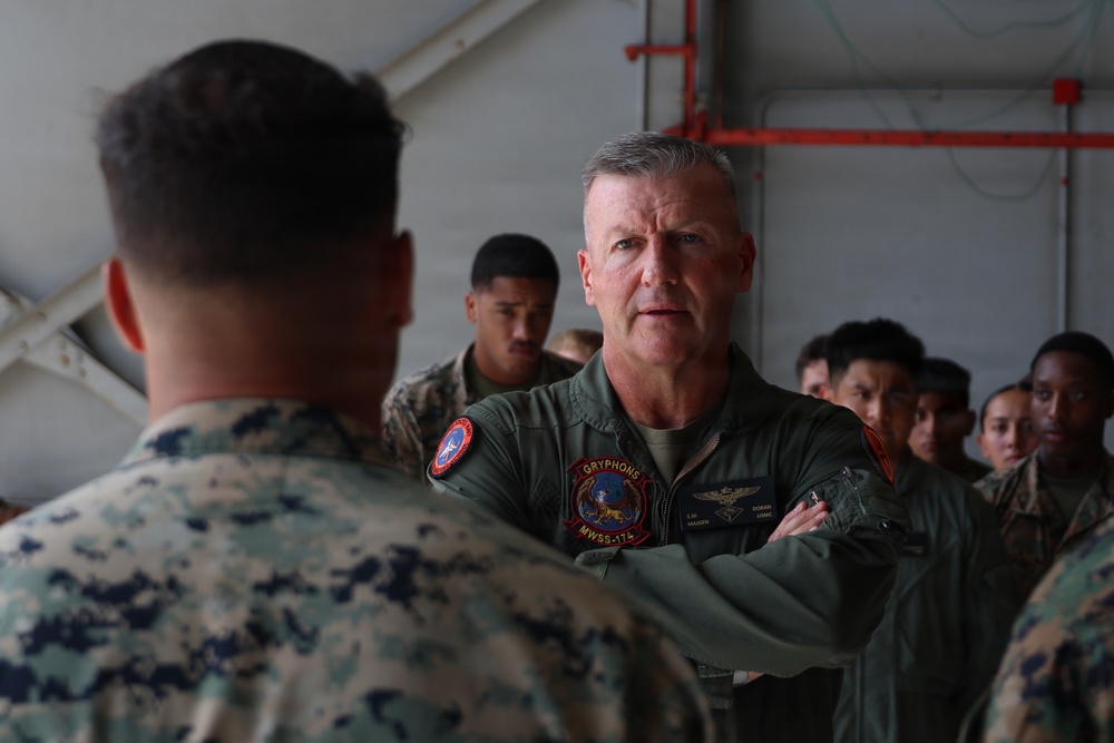 1st Marine Aircraft Wing Commander visits Marine Wing Support Squadron 174