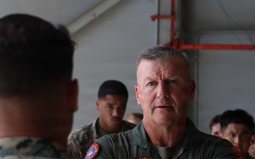 1st Marine Aircraft Wing Commander visits Marine Wing Support Squadron 174