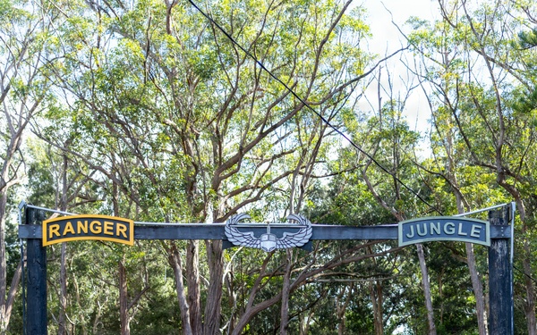 Royal Thai Army leadership visits Schofield Barracks