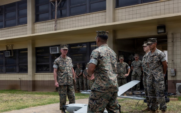 The Commandant and Sergeant Major of the Marine Corps visit 3rd MLR