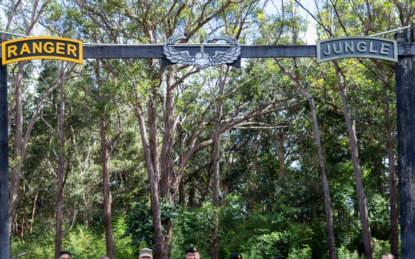 Royal Thai Army leadership visits Schofield Barracks