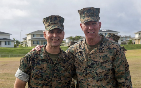 The Commandant and Sergeant Major of the Marine Corps visit 3rd MLR