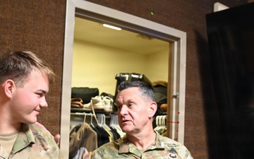 SMA Weimer visits USAG Hawaii to assess infrastructure, quality of life