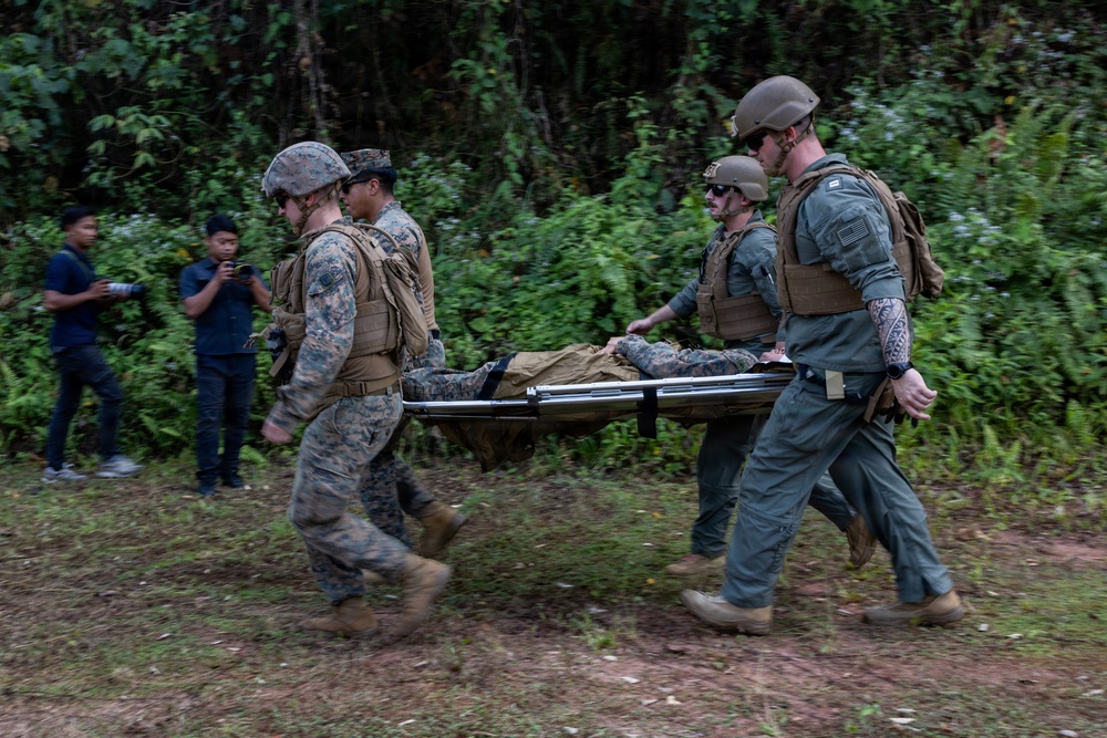 MRF-D Marines, Sailors perform casualty care training with Indonesian marines