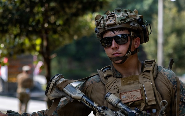 MRF-D Marines, Sailors perform casualty care training with Indonesian marines