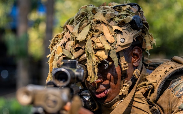 MRF-D Marines, Sailors perform casualty care training with Indonesian marines