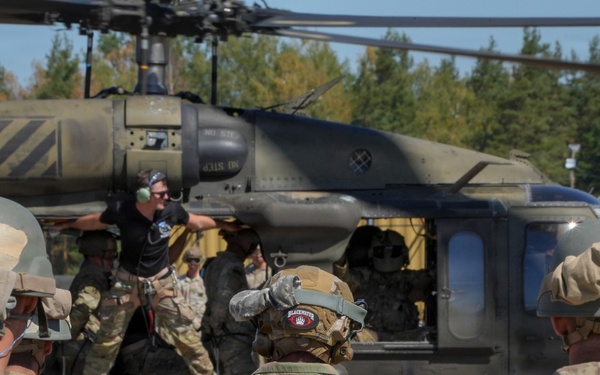 Air Assault Helicopter Rappel