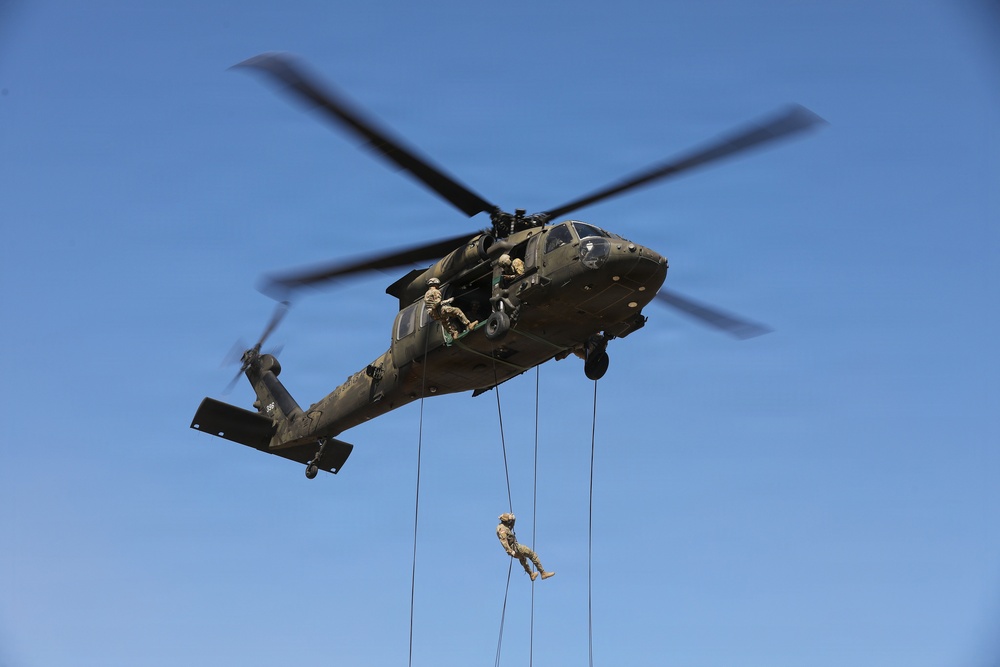 Air Assault Helicopter Rappel