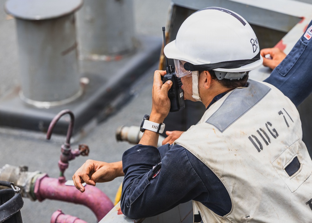 Replenishment-at-sea Aboard USS Ross (DDG 71)