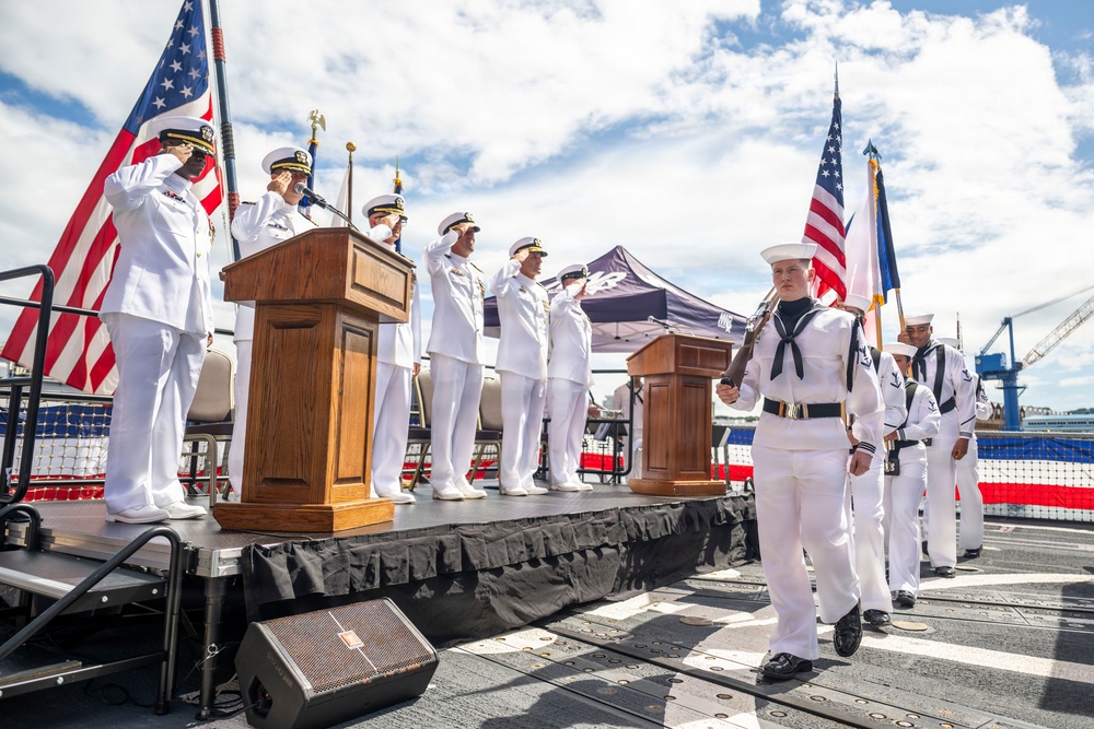 DESRON 15 holds change of command ceremony aboard USS Howard (DDG 83) at Commander, Fleet Activities Yokosuka, Japan