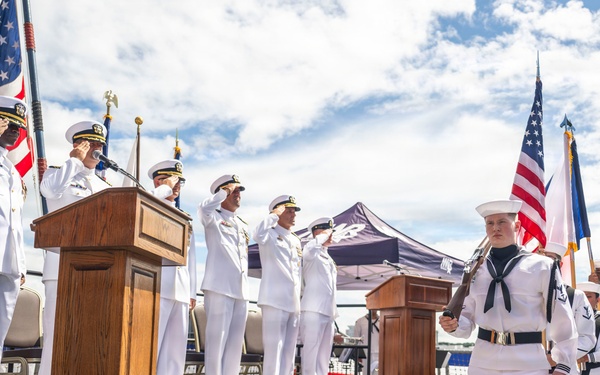 DESRON 15 holds change of command ceremony aboard USS Howard (DDG 83) at Commander, Fleet Activities Yokosuka, Japan