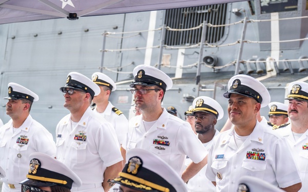 DESRON 15 holds change of command ceremony aboard USS Howard (DDG 83) at Commander, Fleet Activities Yokosuka, Japan