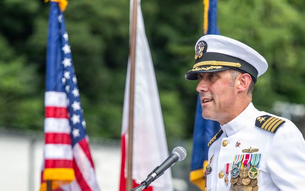 DESRON 15 holds change of command ceremony aboard USS Howard (DDG 83) at Commander, Fleet Activities Yokosuka, Japan