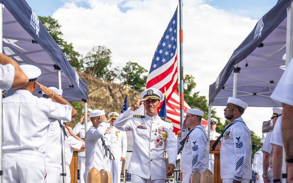 DESRON 15 holds change of command ceremony aboard USS Howard (DDG 83) at Commander, Fleet Activities Yokosuka, Japan