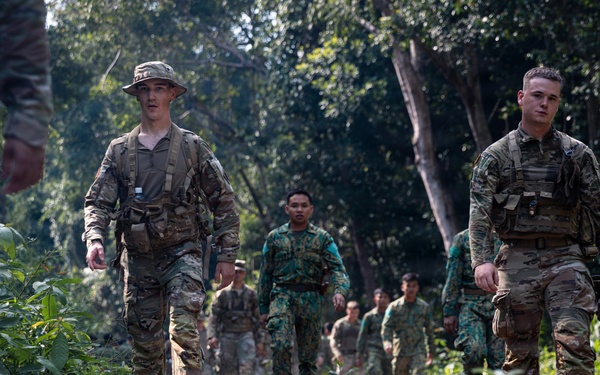 US Army, Royal Brunei Land Forces conduct land navigation training during Exercise Pahlawan Warrior 26
