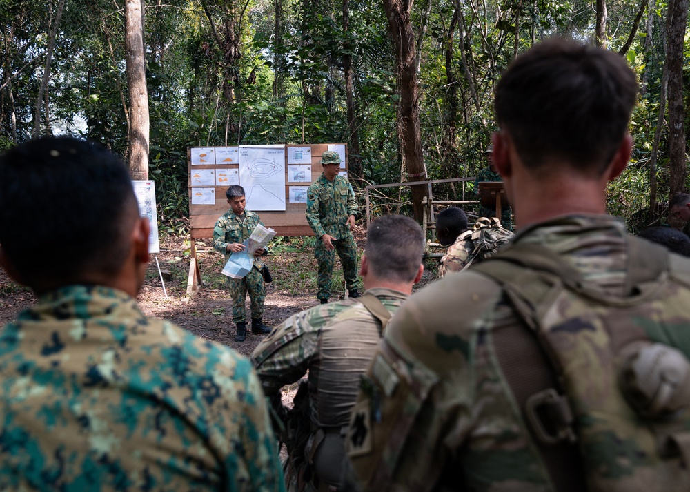 US Army, Royal Brunei Land Forces conduct land navigation training during Exercise Pahlawan Warrior 26