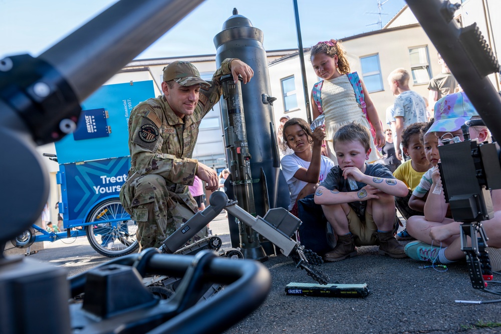 School-a-Palooza prepares Spangdahlem families for the school year
