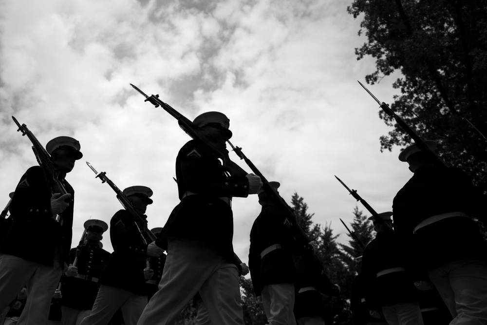 Full Military Funeral Honors with Escort are Conducted for U.S. Marine Corps Lt. Gen. William Keys in Section 78