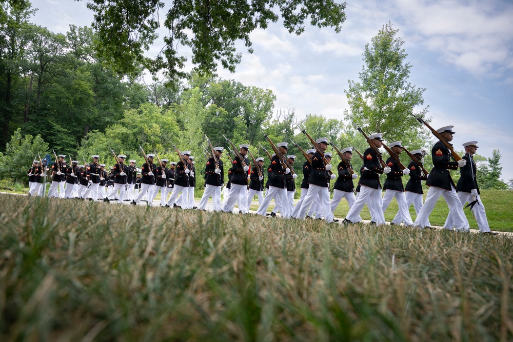 Full Military Funeral Honors with Escort are Conducted for U.S. Marine Corps Lt. Gen. William Keys in Section 78