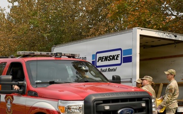 WA ANG delivers wildfire aid to Spokane