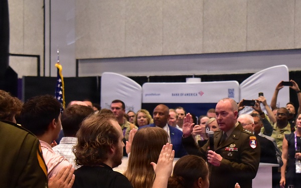Future service members swear in at  2026 SMD Symposium