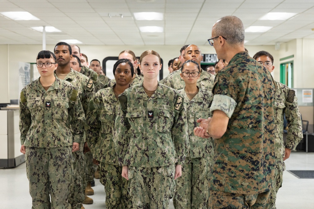 Medical Officer of the Marine Corps Visits MCRD San Diego