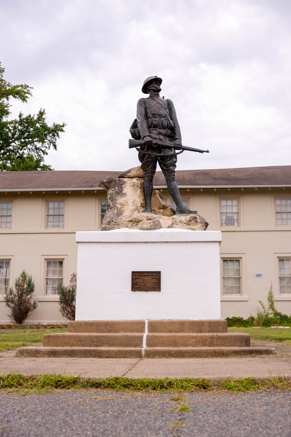 MCB Quantico Crusading for Right Statue