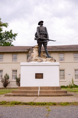 MCB Quantico Crusading for Right Statue