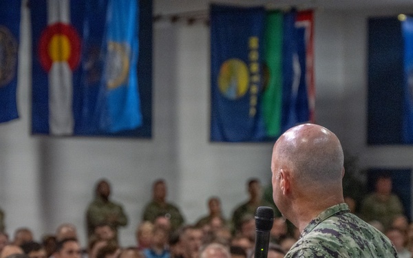 VCNO Speaks at NAVSUP Town Hall Meeting