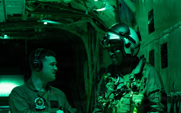VMGR-152 executes Evergreen 26 battlefield illumination