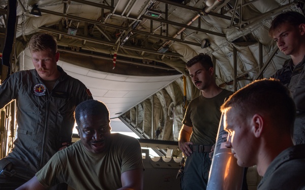 VMGR-152 executes Evergreen 26 battlefield illumination