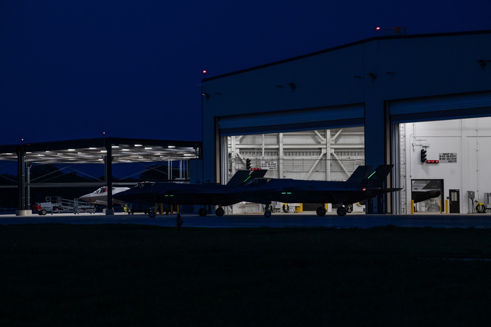 115th Fighter performs night flying operations increasing mission readiness