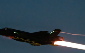 115th Fighter performs night flying operations increasing mission readiness