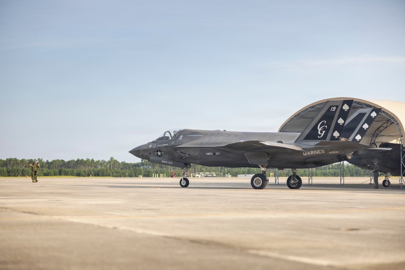VMFA-231 receives new F-35B Lightning II aircraft